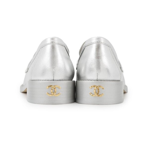 CHANEL CC logo loafers Size 37C Leather Silver - Picture 5 of 16